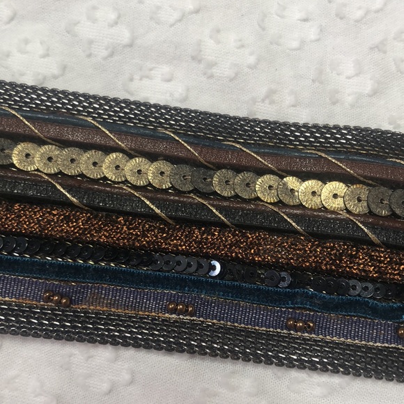 Cynthia Desser Wide Magnetic Closure Bracelet - Picture 7 of 12